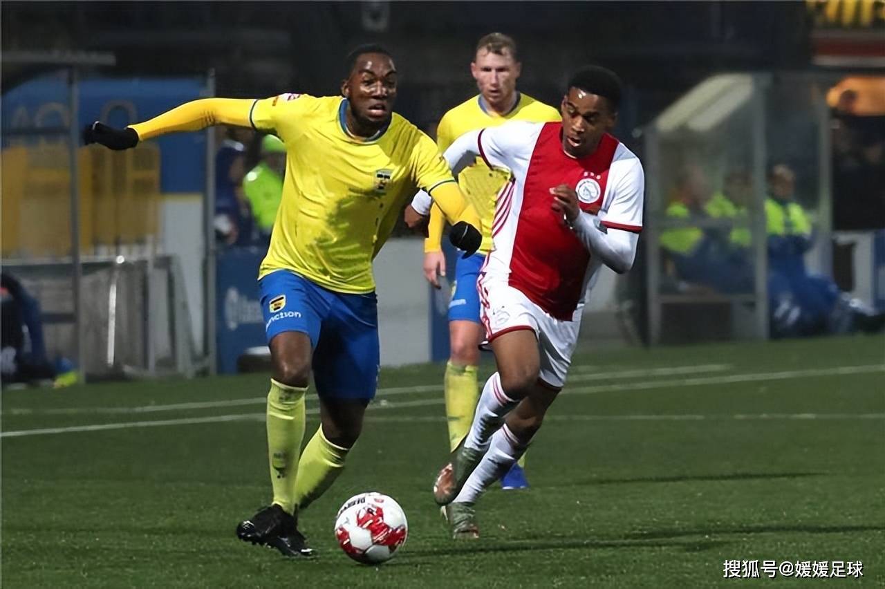  清晨费耶诺德调整名单：法甲节点到来；压力陡增；更衣室氛围转暖