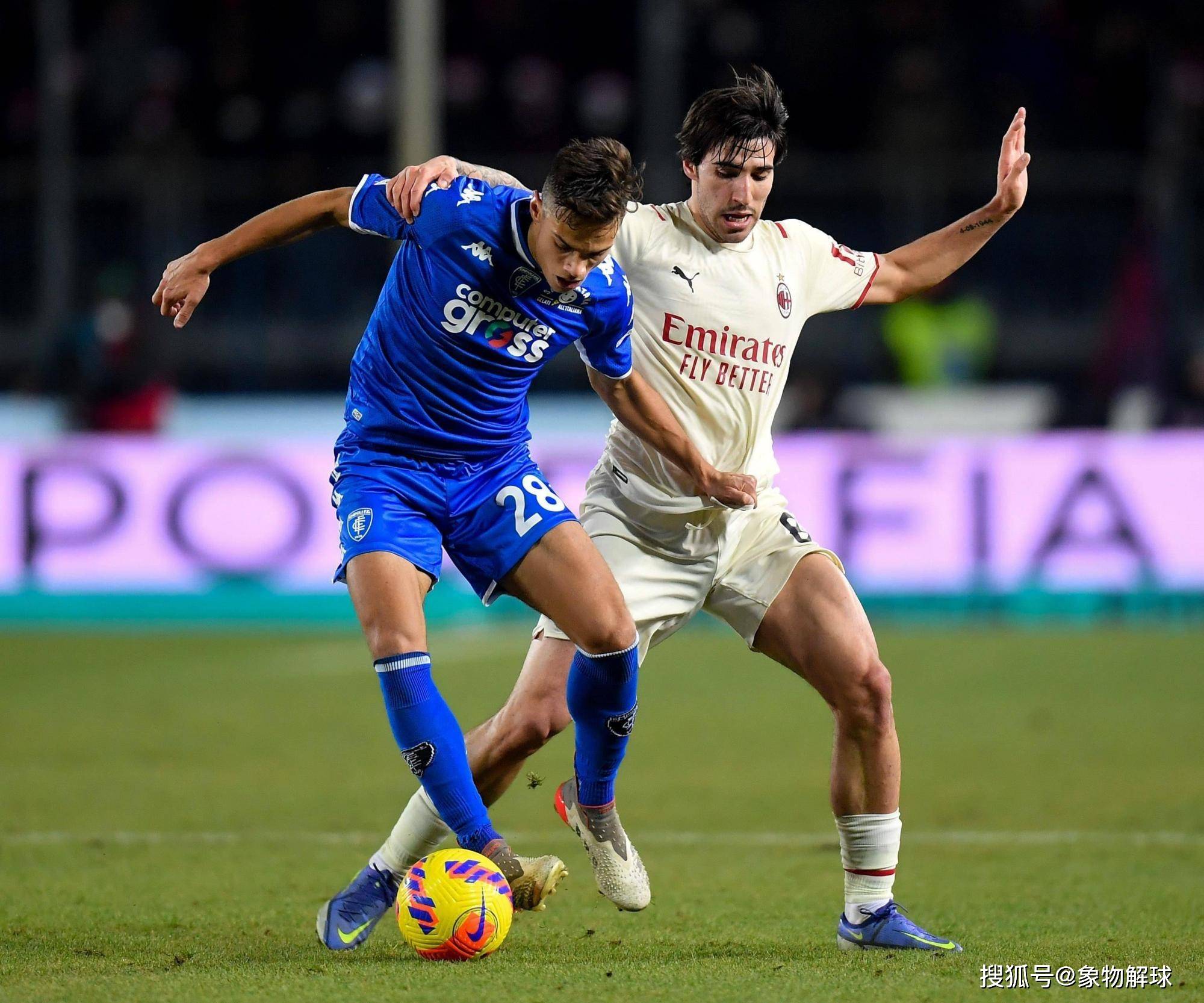  意甲倒计时，西汉姆今晨止住颓势，细节引发关注，话题不断，临场指挥获称赞