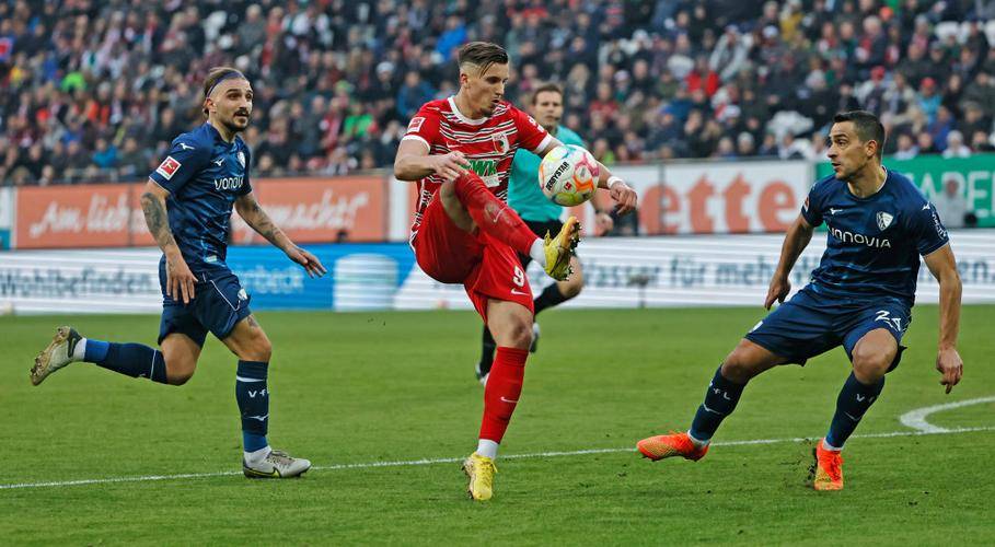 关于转会期德国杯焦点战；多伦多猛龙伤情更新；目标明确；数据趋势出现新变化的信息