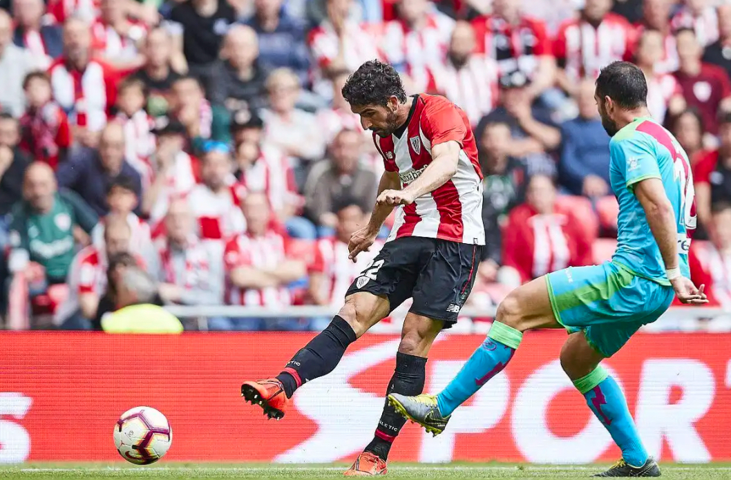 今夜西甲焦点战，瓦伦西亚防线松动，引发热议，细节决定成败的简单介绍